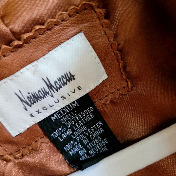 Neiman Marcus Exclusive Leather Blazer - Picture 6 of 7